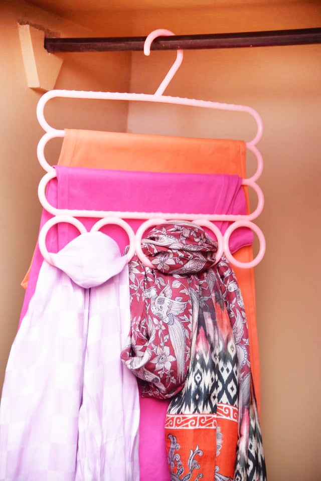 3 Layers Hanger with 5 Hole for Multipurpose use