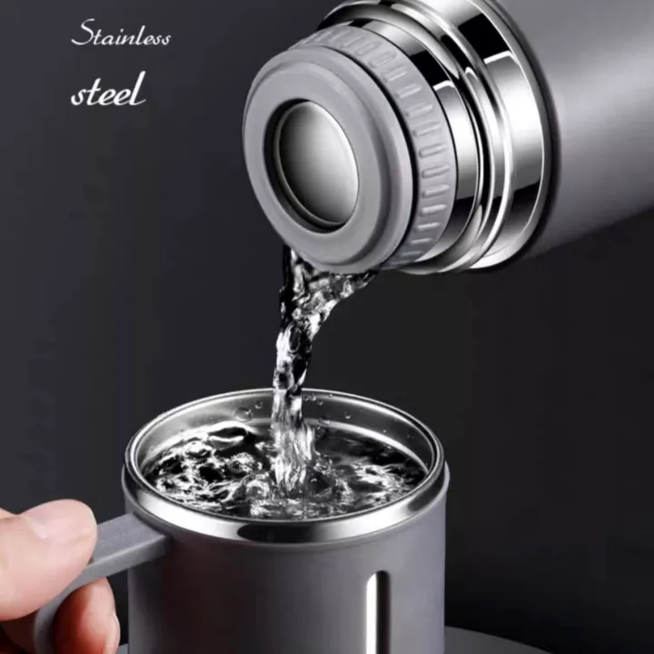 Double-Layer Stainless Steel Vacuum Thermos Bottle.
