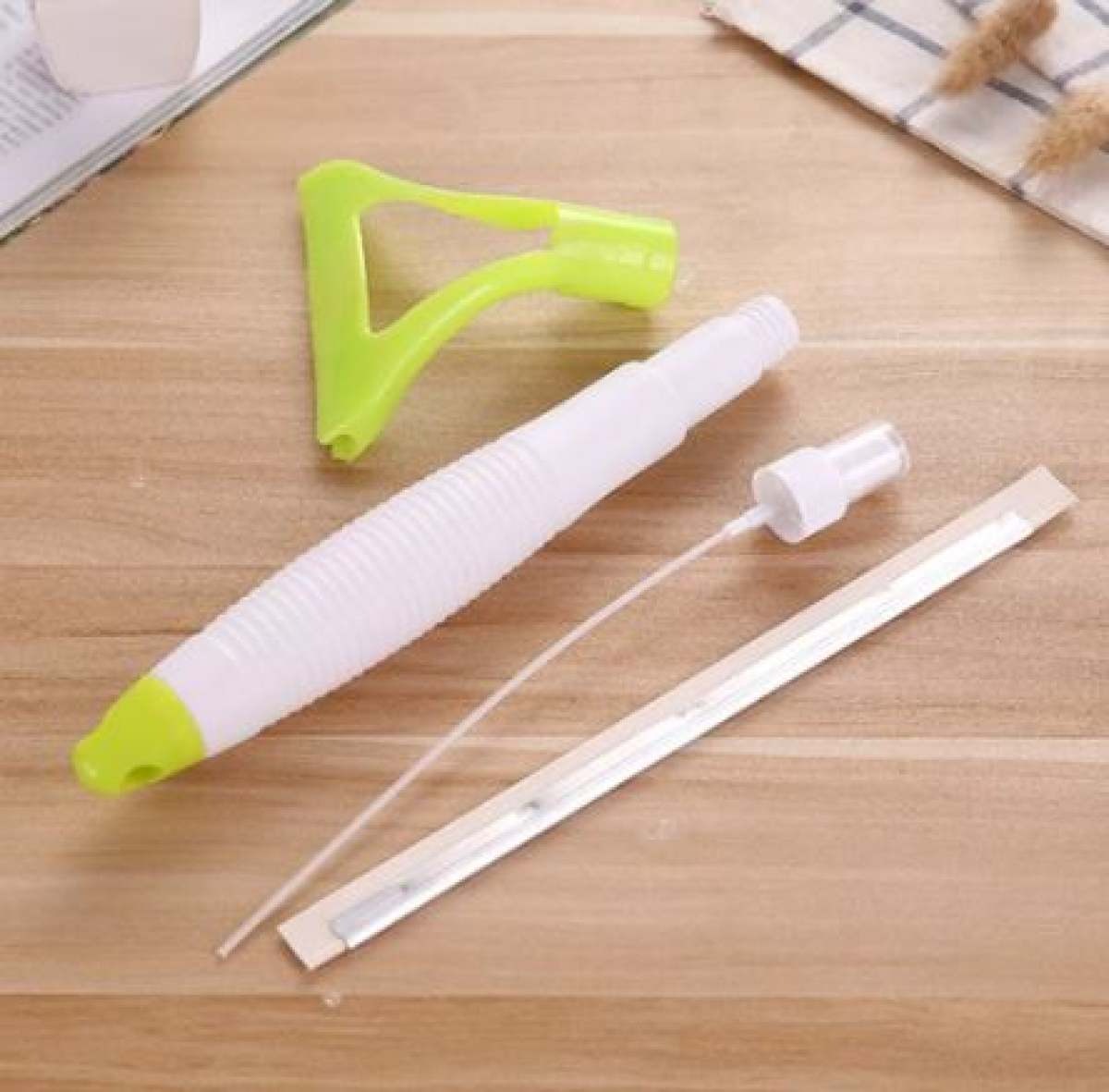 Wiper With Spray Bottle