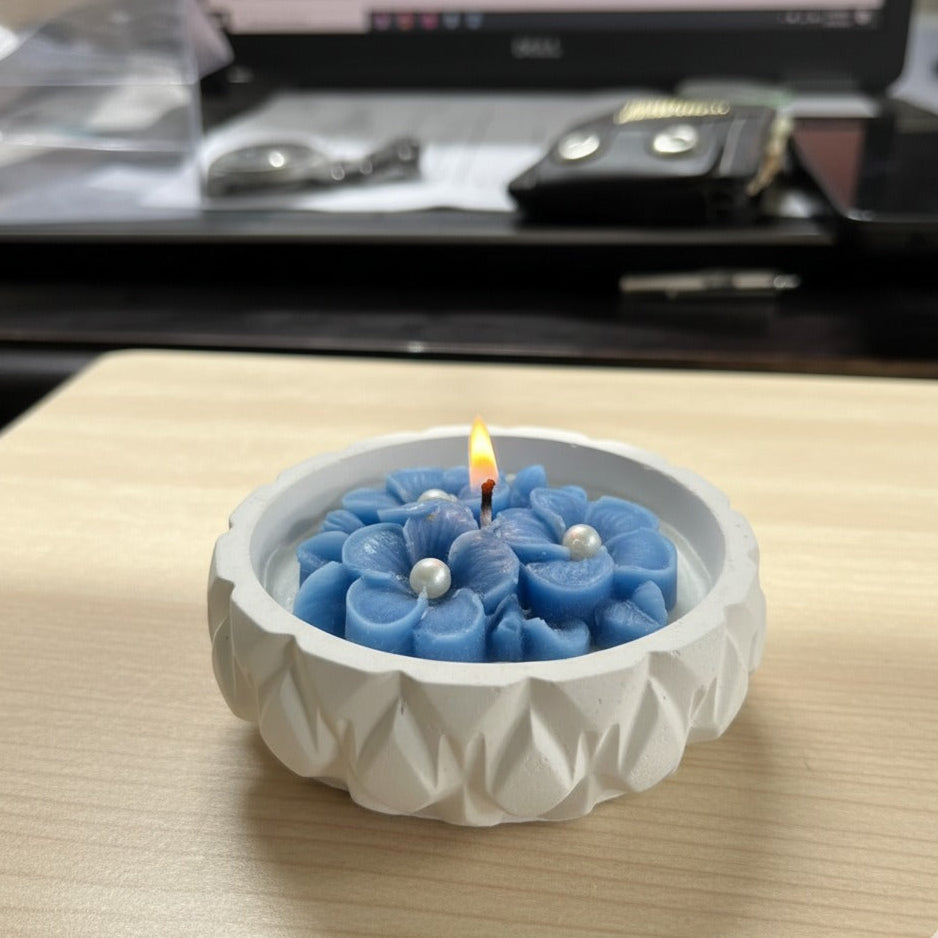 Flower Shape Scented Candel